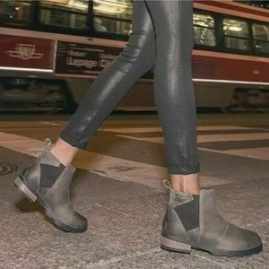 sorel women's emelie chelsea waterproof casual boots